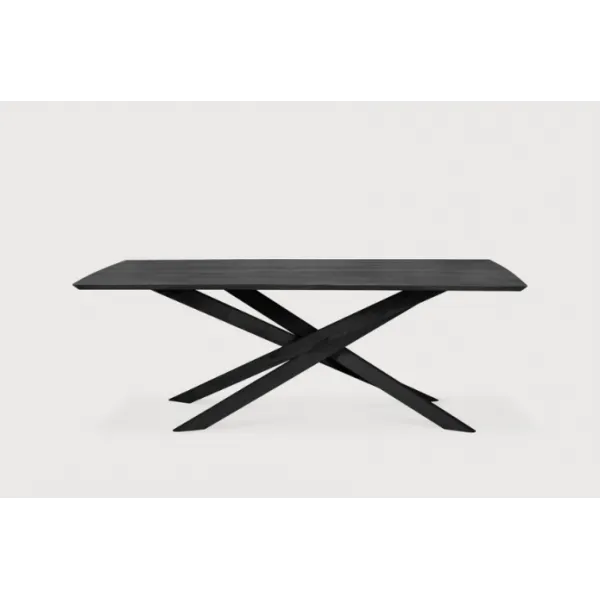 Table Mikado
