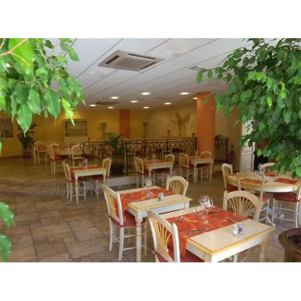Hotel Restaurant Dans Le Sud De La France