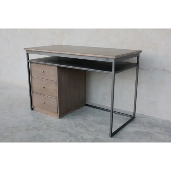 Bureau    Hugo