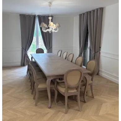 Chaise Medaillon