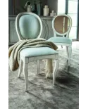 Chaise Medaillon
