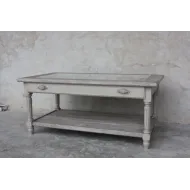 Table basse en chêne patiné Montmajour - Coup de Soleil Mobilier